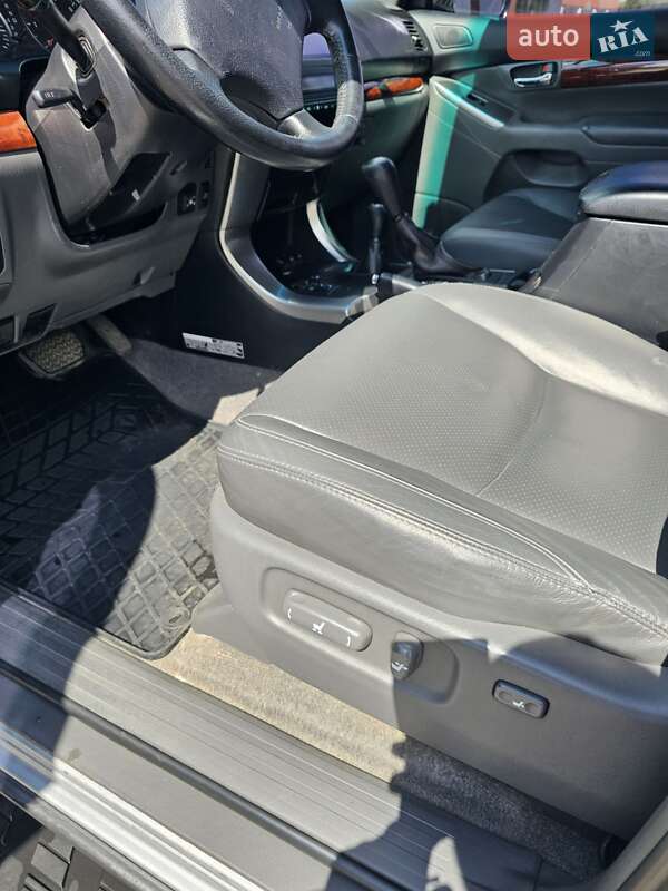 Внедорожник / Кроссовер Toyota Land Cruiser Prado 2006 в Харькове фото 9 Внедорожник / Кроссовер Toyota Land Cruiser Prado 2006 в Харькове