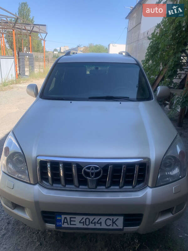 Внедорожник / Кроссовер Toyota Land Cruiser Prado 2005 в Днепре