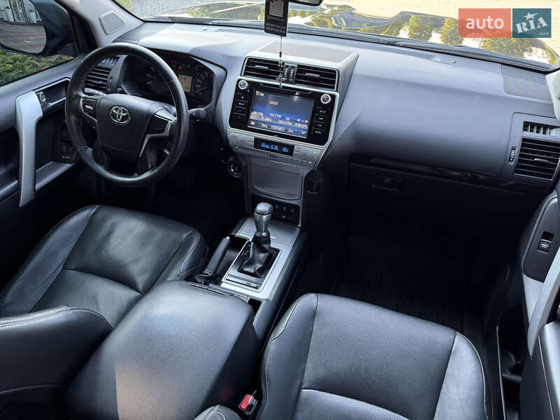 Toyota Land Cruiser Prado 2019