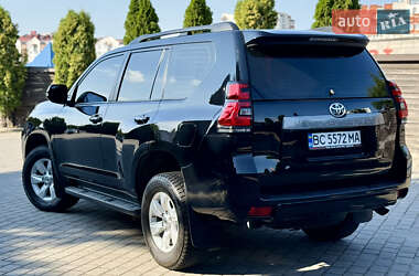 Внедорожник / Кроссовер Toyota Land Cruiser Prado 2019 в 