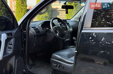 Внедорожник / Кроссовер Toyota Land Cruiser Prado 2019 в 