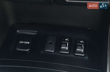 Внедорожник / Кроссовер Toyota Land Cruiser Prado 2005 в 
