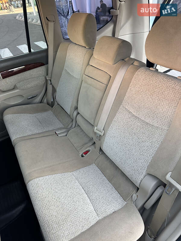 Позашляховик / Кросовер Toyota Land Cruiser Prado 2006 в Києві