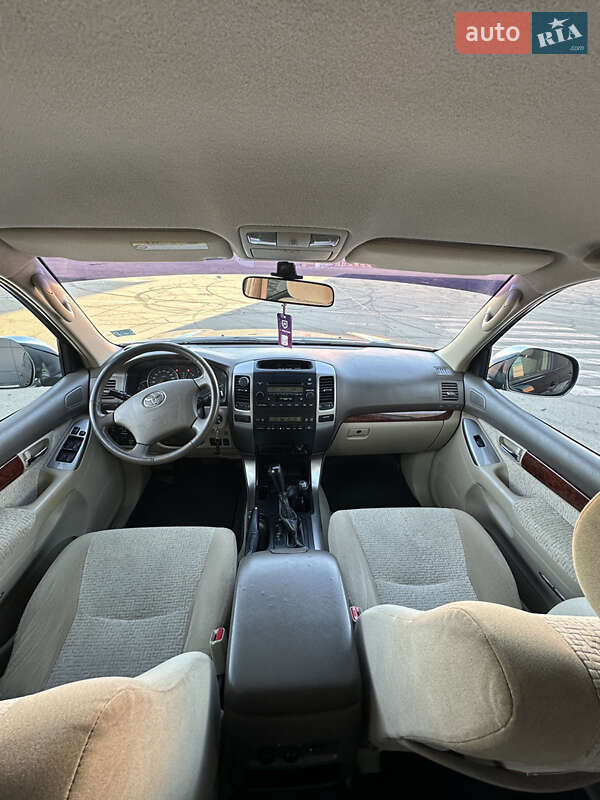 Позашляховик / Кросовер Toyota Land Cruiser Prado 2006 в Києві