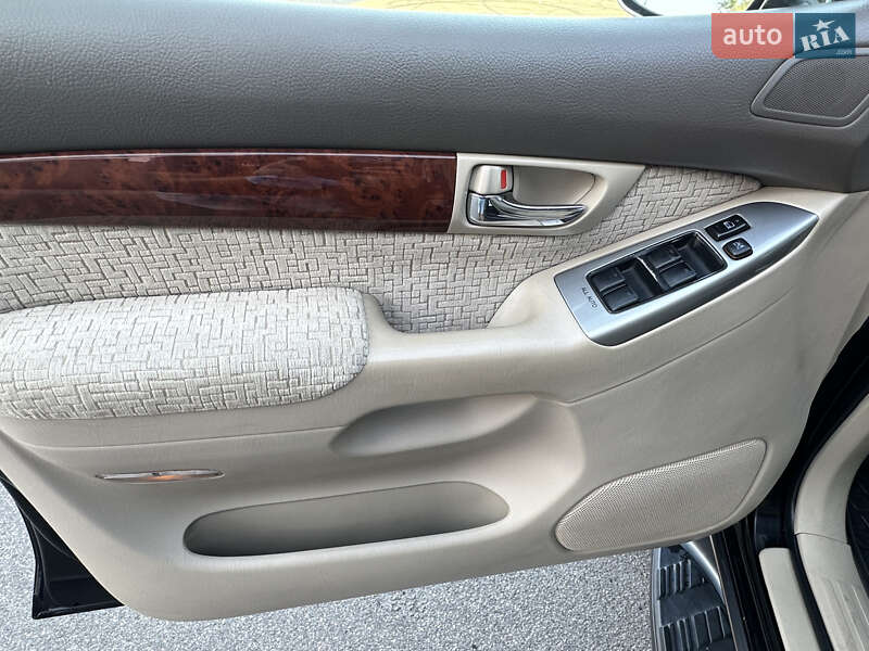 Позашляховик / Кросовер Toyota Land Cruiser Prado 2006 в Києві