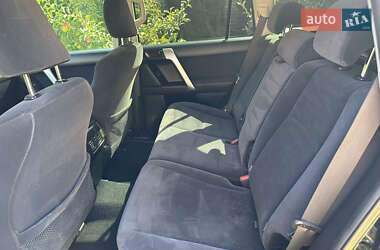 Внедорожник / Кроссовер Toyota Land Cruiser Prado 2014 в 