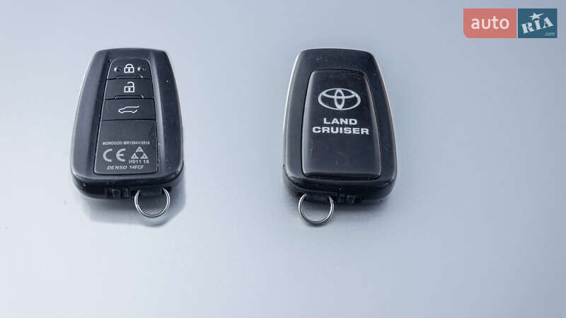 Внедорожник / Кроссовер Toyota Land Cruiser Prado 2019 в Днепре