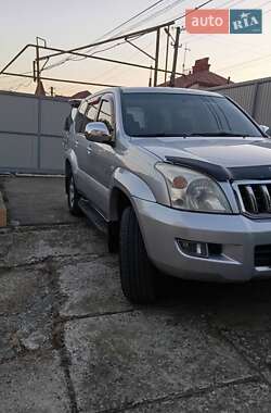 Позашляховик / Кросовер Toyota Land Cruiser Prado 2007 в Чернівцях