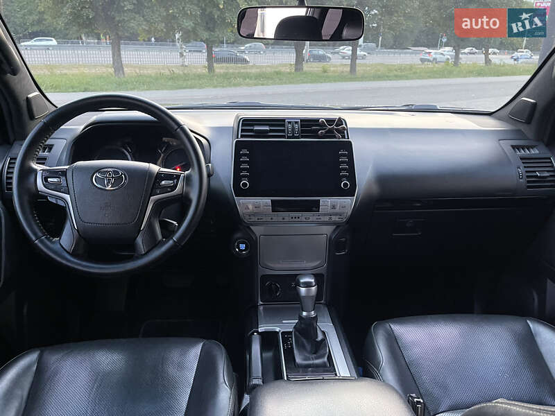 Внедорожник / Кроссовер Toyota Land Cruiser Prado 2020 в Днепре