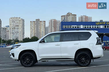 Внедорожник / Кроссовер Toyota Land Cruiser Prado 2021 в Киеве