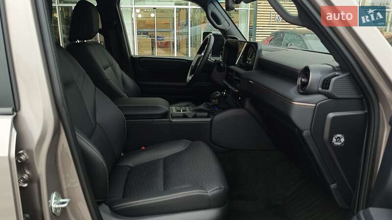 Внедорожник / Кроссовер Toyota Land Cruiser Prado 2024 в Киеве