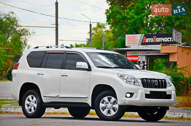 Внедорожник / Кроссовер Toyota Land Cruiser Prado 2011 в Днепре