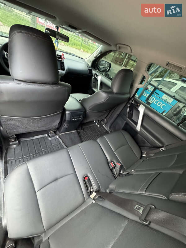 Внедорожник / Кроссовер Toyota Land Cruiser Prado 2018 в Кривом Роге фото 18 Внедорожник / Кроссовер Toyota Land Cruiser Prado 2018 в Кривом Роге