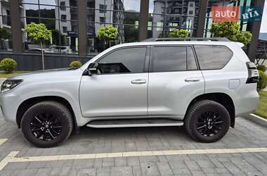 Внедорожник / Кроссовер Toyota Land Cruiser Prado 2020 в 