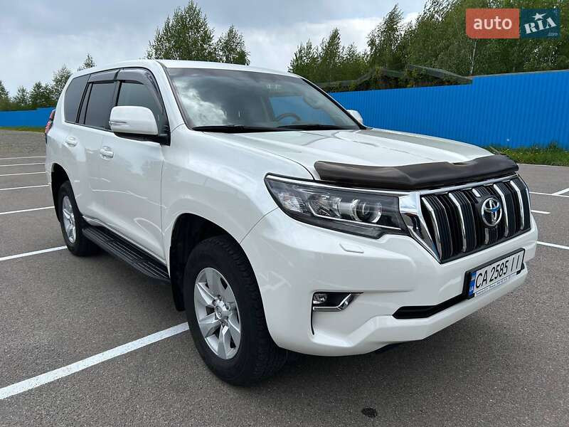 Внедорожник / Кроссовер Toyota Land Cruiser Prado 2018 в Киеве