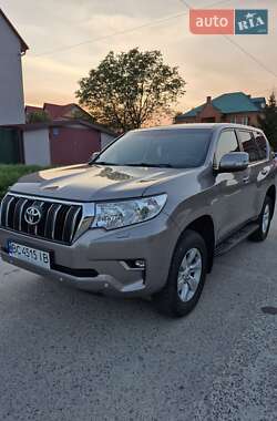 Позашляховик / Кросовер Toyota Land Cruiser Prado 2019 в Вараші