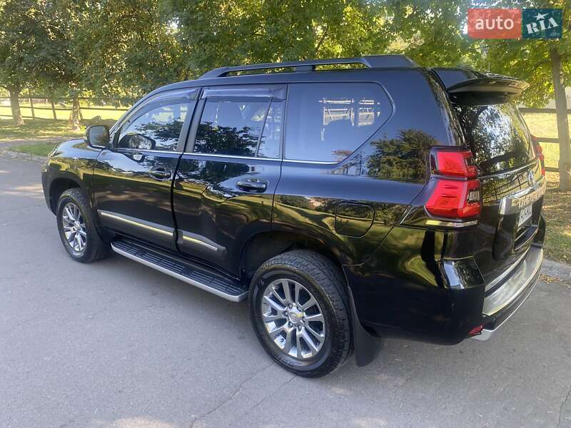 Внедорожник / Кроссовер Toyota Land Cruiser Prado 2019 в Киеве фото 3 Внедорожник / Кроссовер Toyota Land Cruiser Prado 2019 в Киеве