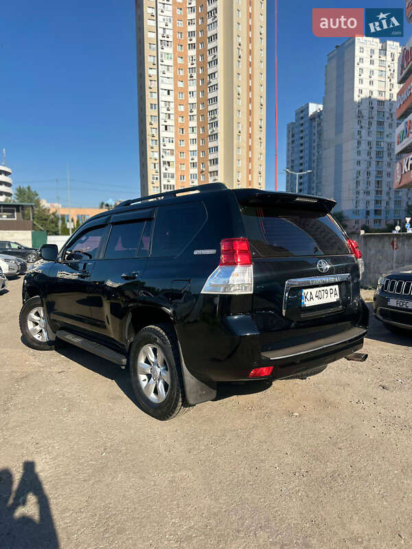 Внедорожник / Кроссовер Toyota Land Cruiser Prado 2013 в Киеве