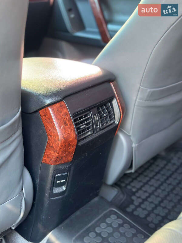 Внедорожник / Кроссовер Toyota Land Cruiser Prado 2013 в Киеве