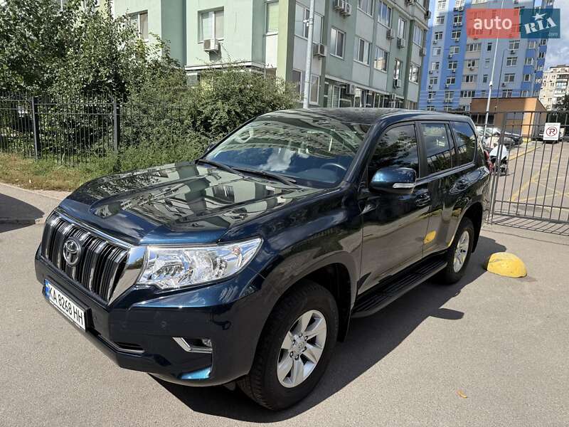 Внедорожник / Кроссовер Toyota Land Cruiser Prado 2017 в Киеве
