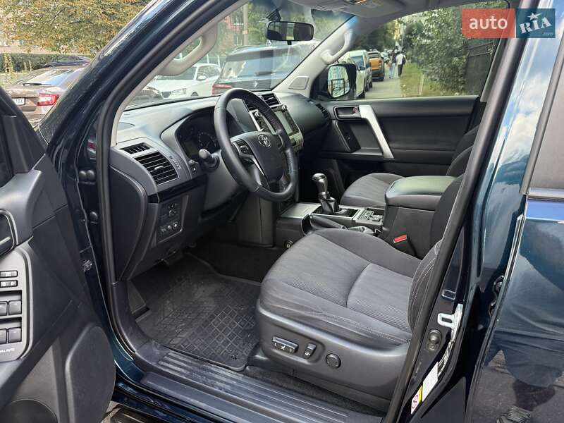 Внедорожник / Кроссовер Toyota Land Cruiser Prado 2017 в Киеве