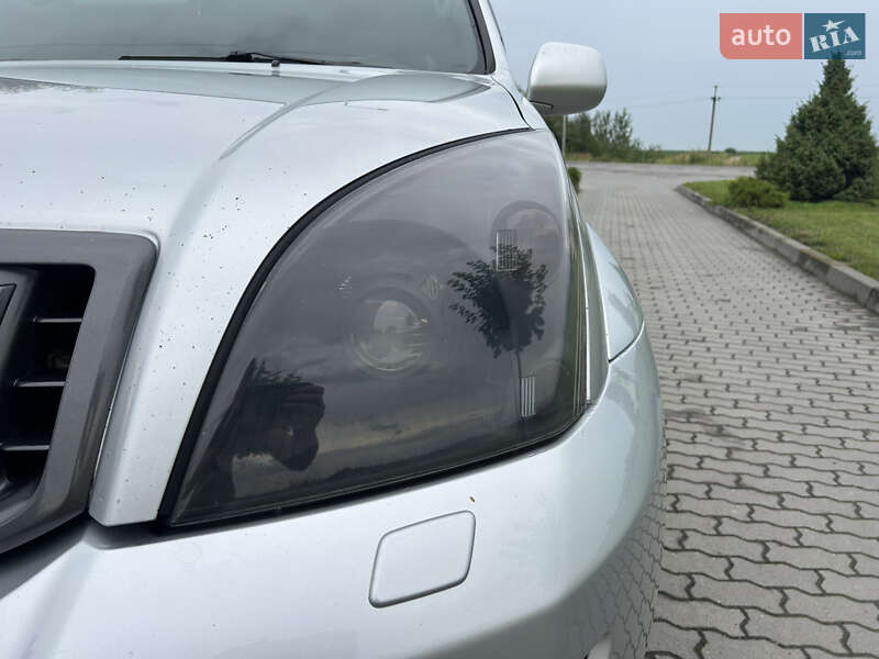 Внедорожник / Кроссовер Toyota Land Cruiser Prado 2006 в Львове