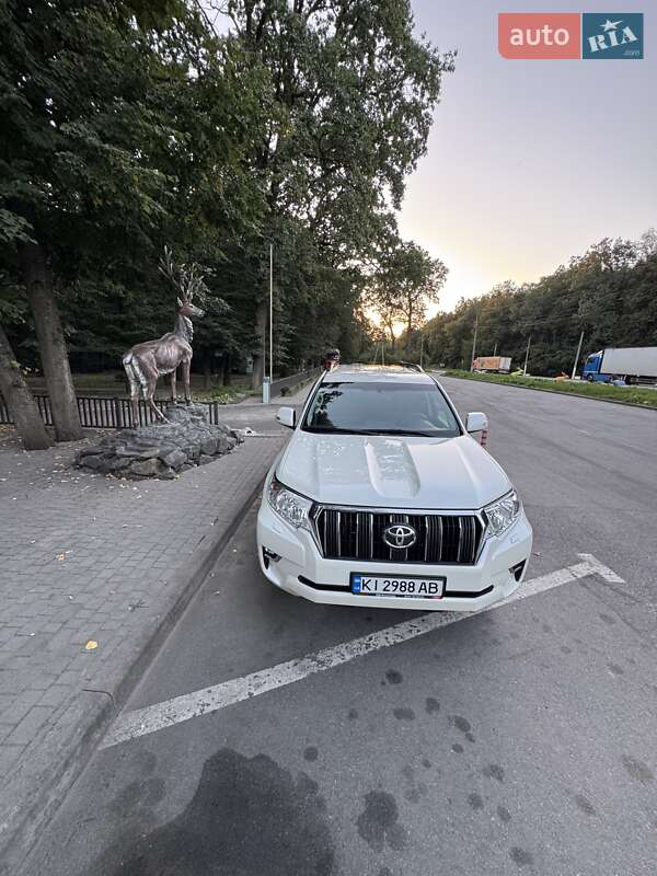 Внедорожник / Кроссовер Toyota Land Cruiser Prado 2019 в Виннице фото 4 Внедорожник / Кроссовер Toyota Land Cruiser Prado 2019 в Виннице