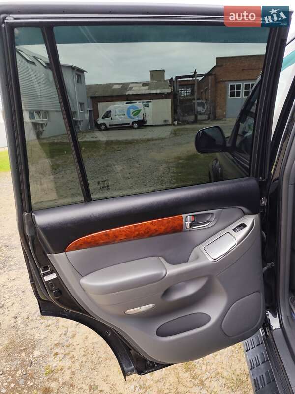 Внедорожник / Кроссовер Toyota Land Cruiser Prado 2007 в Харькове