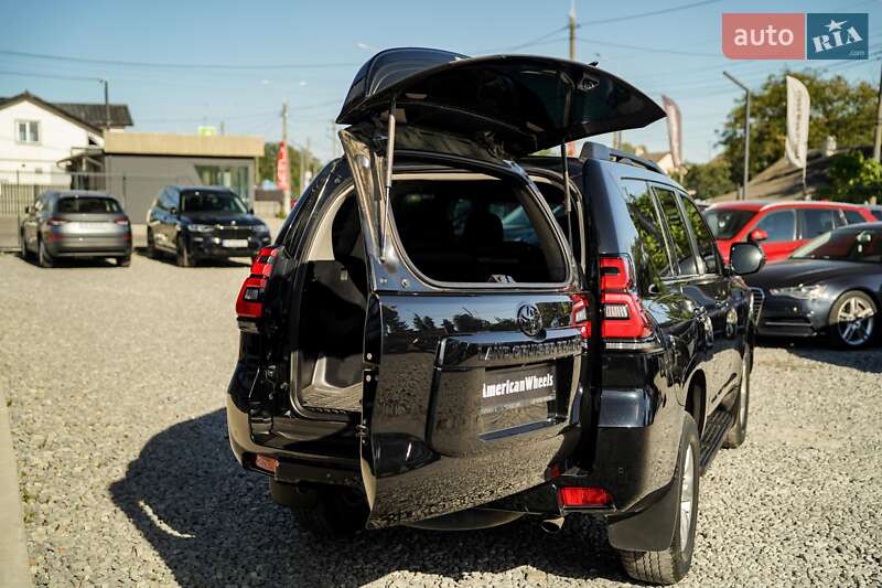 Внедорожник / Кроссовер Toyota Land Cruiser Prado 2020 в Черновцах