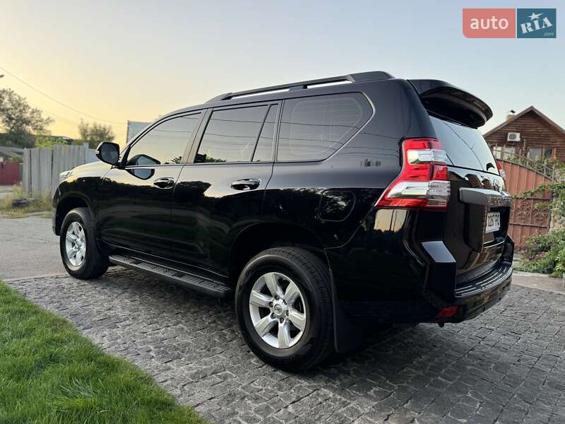 Внедорожник / Кроссовер Toyota Land Cruiser Prado 2013 в Киеве