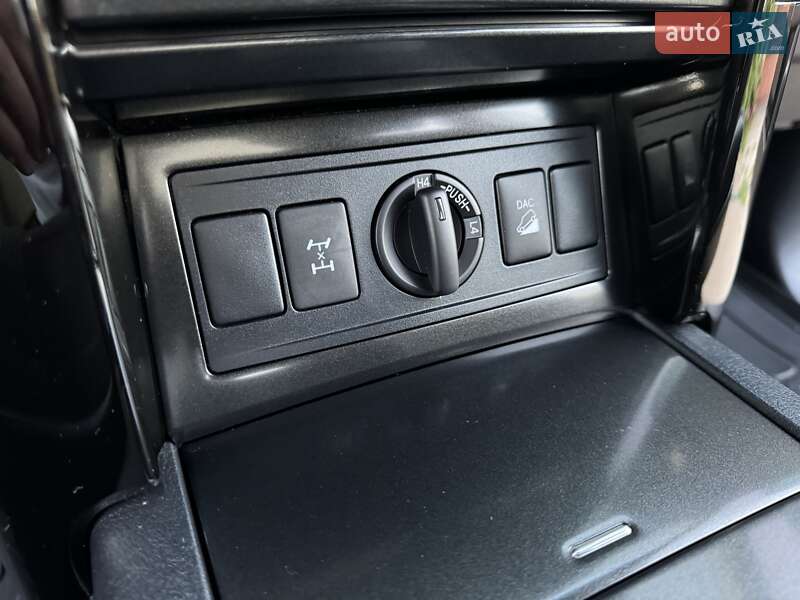 Внедорожник / Кроссовер Toyota Land Cruiser Prado 2013 в Киеве