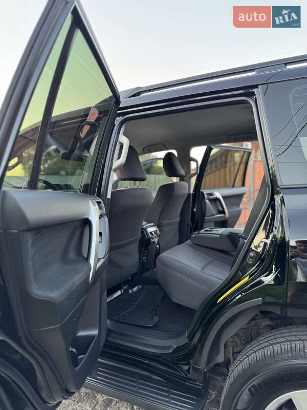 Внедорожник / Кроссовер Toyota Land Cruiser Prado 2013 в Киеве