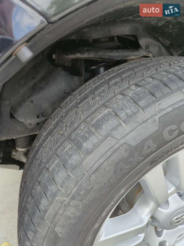 Внедорожник / Кроссовер Toyota Land Cruiser Prado 2012 в Днепре