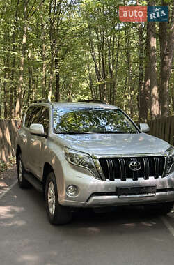 Внедорожник / Кроссовер Toyota Land Cruiser Prado 2017 в 