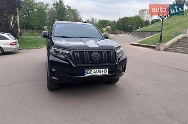 Позашляховик / Кросовер Toyota Land Cruiser Prado 2017 в Миколаєві