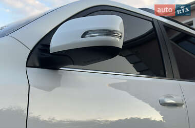 Позашляховик / Кросовер Toyota Land Cruiser Prado 2019 в 