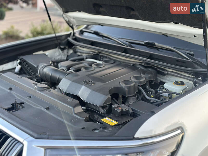 Позашляховик / Кросовер Toyota Land Cruiser Prado 2019 в Вінниці фото 49 Позашляховик / Кросовер Toyota Land Cruiser Prado 2019 в Вінниці