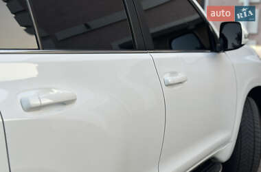 Позашляховик / Кросовер Toyota Land Cruiser Prado 2019 в 