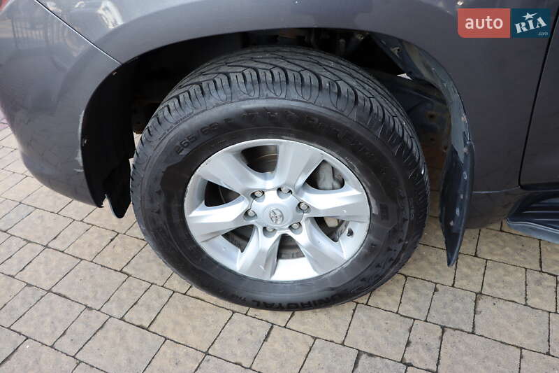 Внедорожник / Кроссовер Toyota Land Cruiser Prado 2013 в Львове