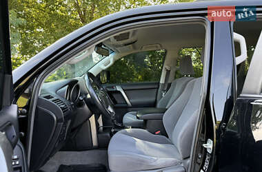 Внедорожник / Кроссовер Toyota Land Cruiser Prado 2012 в 