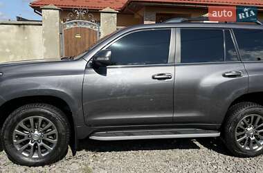 Внедорожник / Кроссовер Toyota Land Cruiser Prado 2018 в 