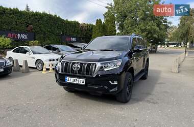 Позашляховик / Кросовер Toyota Land Cruiser Prado 2021 в  фото 16 Позашляховик / Кросовер Toyota Land Cruiser Prado 2021 в
