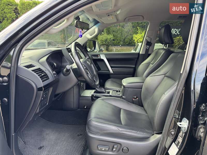 Внедорожник / Кроссовер Toyota Land Cruiser Prado 2021 в Киеве