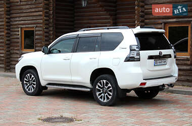 Позашляховик / Кросовер Toyota Land Cruiser Prado 2021 в  фото 13 Позашляховик / Кросовер Toyota Land Cruiser Prado 2021 в