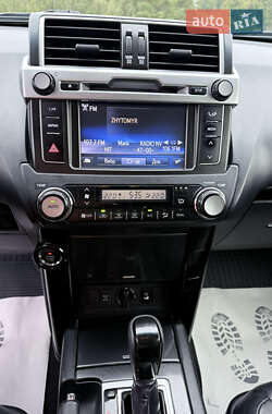 Внедорожник / Кроссовер Toyota Land Cruiser Prado 2014 в 