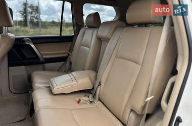 Внедорожник / Кроссовер Toyota Land Cruiser Prado 2010 в 
