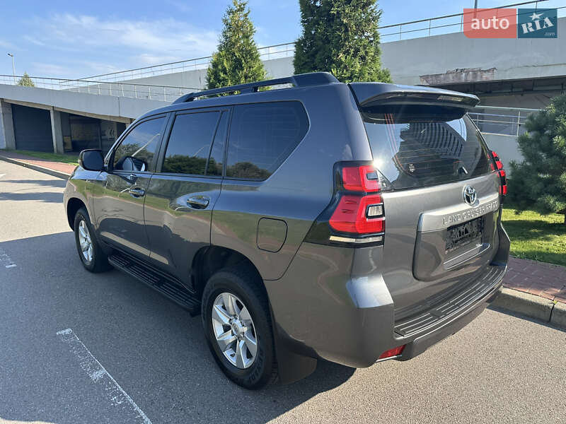 Внедорожник / Кроссовер Toyota Land Cruiser Prado 2020 в Киеве