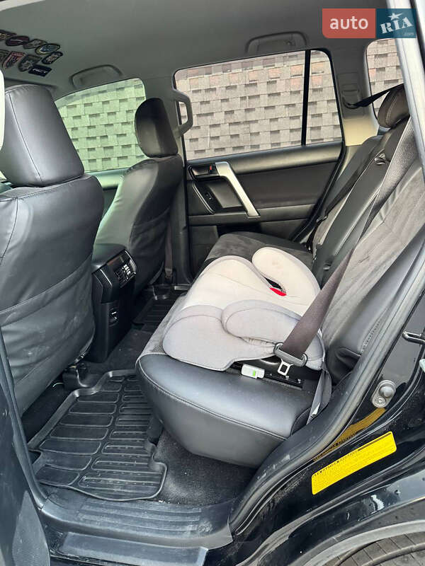 Внедорожник / Кроссовер Toyota Land Cruiser Prado 2016 в Киеве фото 7 Внедорожник / Кроссовер Toyota Land Cruiser Prado 2016 в Киеве