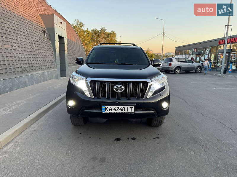 Внедорожник / Кроссовер Toyota Land Cruiser Prado 2016 в Киеве фото 15 Внедорожник / Кроссовер Toyota Land Cruiser Prado 2016 в Киеве