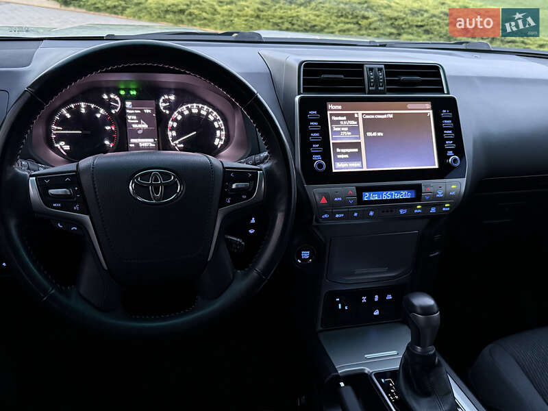 Внедорожник / Кроссовер Toyota Land Cruiser Prado 2021 в Киеве